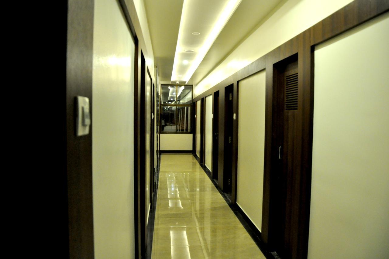 Hotel Gulmohar Pride Ahmednagar Exterior photo